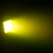 Cameo FLAT PRO FLOOD 600 IP65 - Projecteur extérieur avec 9 LEDs « 6 en 1 » RGBWA+UV 12 W