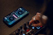 MIXTRACK-GO NUMARK - Contrôleur DJ portable 2 voies USB-C
