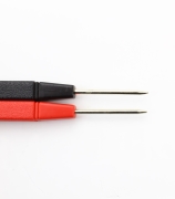Jeu de 2 cordons de mesure noir et rouge avec fiche banane pour multimètre
