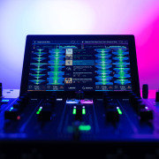 Contrôleur DJ USB DENON Prime4 4 voies tactile 10''