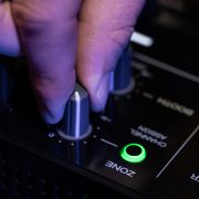 Contrôleur DJ USB DENON Prime4 4 voies tactile 10''