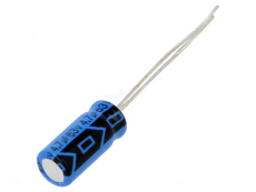 Condensateur 4.7µF 63V