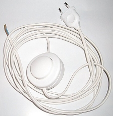 Cordon d'alimentation 3,50m avec prise et inter à pied blanc