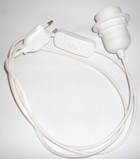 Kit douille E27 précablée avec inter et prise blanc 1,5m