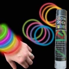 Lot de 100 Bracelets fluos assortis 5mm X 20 avec connecteurs