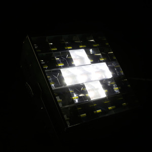 Cameo Flash Matrix 250 - Projecteur à effets « 3 en 1 » stroboscope, Chase et Blinder