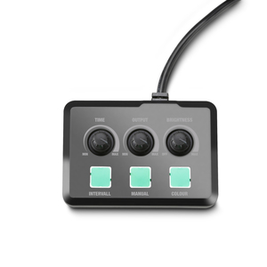 Cameo STEAM WIZARD 1000 - Illuminated Vertical Fog Machine with 9 LEDs