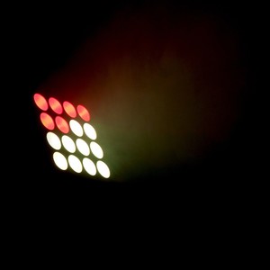 Blinder LED COB 4x4 - 30W RGB American DJ - DOTZ MATRIX