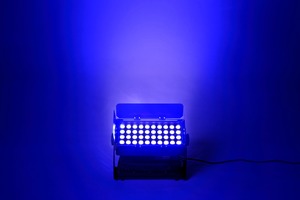 FL600V-IP Algam Lighting - Projecteur Wash 15 X 40W IP65