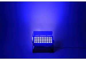 FL600V-IP Algam Lighting - Projecteur Wash 15 X 40W IP65
