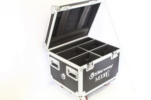 flight case pour 4 Lyres Starway MODE C lyre Beam LED