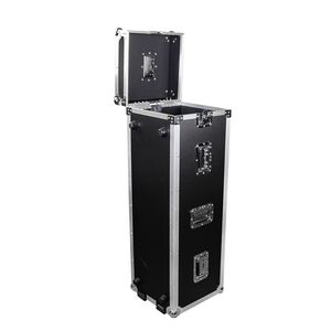 Flight case pour 9 pieds de micro