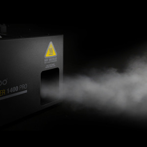 Machine à brouillard Cameo INSTANT HAZER 1400 PRO Contrôlée par microprocesseur