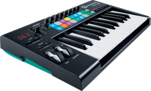 Clavier maitre Novation Launchkey 25 MK2 16 pads 25 notes