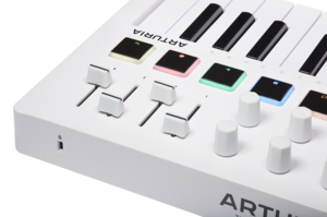 MiniLab 3 Arturia - Clavier mini 25 touches 4 fader 8 rotatifs et 8 pads