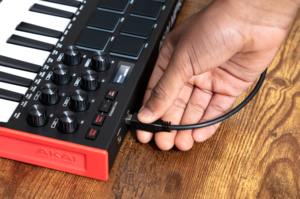 MPK MINI MKIII AKAI - Clavier maître USB 25 touches 8 pads écran OLED