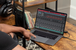 MPK MINI MKIII AKAI - Clavier maître USB 25 touches 8 pads écran OLED