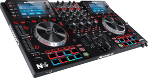 Contrôleur DJ NUMARK NVII 4 voies 16 pads carte son et 2 écrans