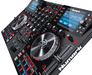 Contrôleur DJ NUMARK NVII 4 voies 16 pads carte son et 2 écrans