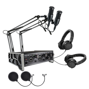 Bundle Starter Pack Plus pour Podcast ou Radio avec carte son, micros et pieds, et casques