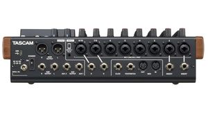 Model 12 Tascam - Table de mixage analogique 10 pistes avec enregistreur sur carte SD