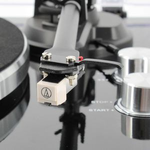 ENOVA Vision4 USB BL platine vinyle noire cellule audio technica et bluetooth