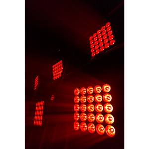 Lyre Panel matrix Briteq Wizard5X5 25 leds 15W RGBW rotation pan et tilt infinie dmx et artnet