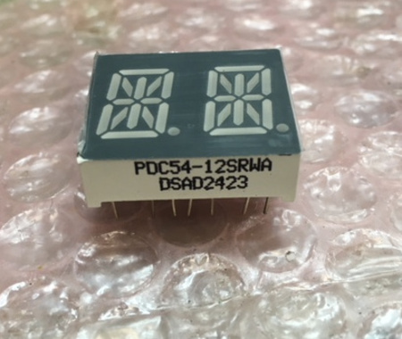 Image principale du produit Afficheur 2 chiffres 14 segments PDC54-12SRWA anodes communes par paires - 14 pins