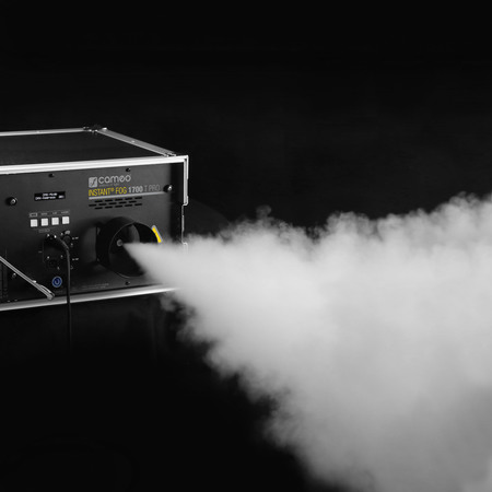 Image nº9 du produit Cameo INSTANT FOG 1700 T PRO - Machine à fumée pro 1 700 W en flight