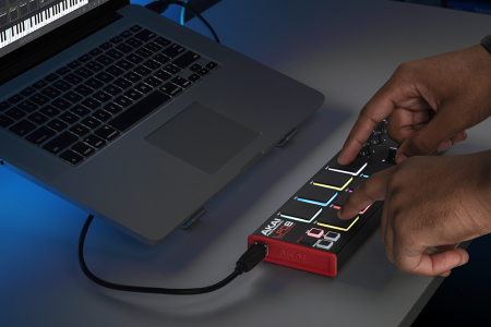 Image nº6 du produit LPD8MK2 AKAI PROFESSIONAL - 8 pads RVB + 8 potentiomètres assignables, contrôleur DAW ultr