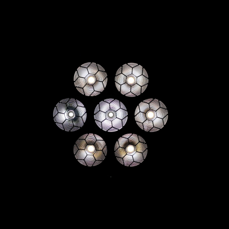 Image nº13 du produit ARDECO 7W2C J.COLLYNS – Projecteur retro 7 x 100W Blanc variable