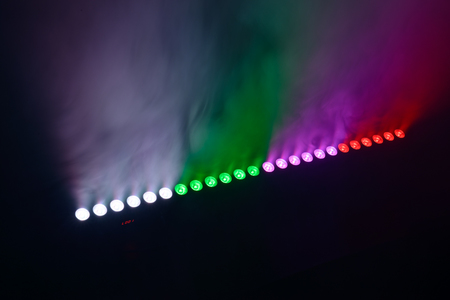 Image nº8 du produit BARWASH244 Algam Lighting - Barre 24 led 4W RGBW avec DMX et télécommande