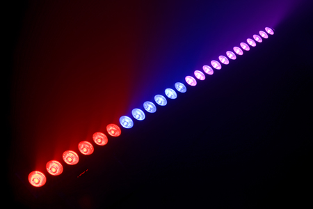 Image nº10 du produit BARWASH244 Algam Lighting - Barre 24 led 4W RGBW avec DMX et télécommande