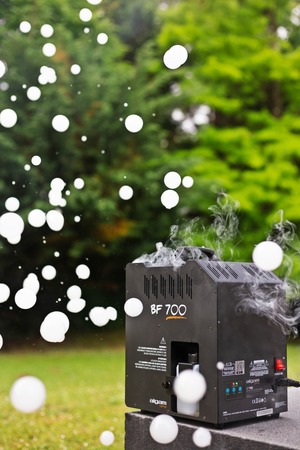 Image nº9 du produit BF700 Algam Lighting - Machine à bulles et fumée 700W avec télécommande