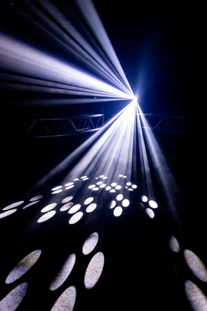 Image nº13 du produit Blazor ChauvetDJ - Effet multifaisceaux led 115W.