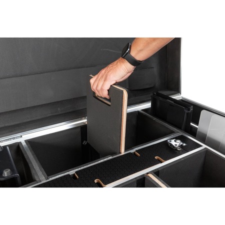 Image nº3 du produit Flightcase pour BTI AKKUBEAMER et BTI AKKUCHROMA Briteq