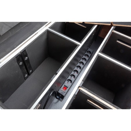 Image nº6 du produit Flightcase pour BTI AKKUBEAMER et BTI AKKUCHROMA Briteq