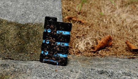 Image nº3 du produit Chargeur Lithium 10000 mAh autonome pour smartphone et tablette IP67