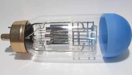 Image principale du produit LAMPE CWA A1/206 SYLVANIA G17q 120V 750W