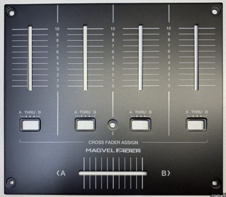 Image principale du produit Plaque face avant fader pour DJM900 Nexus2 Pioneer