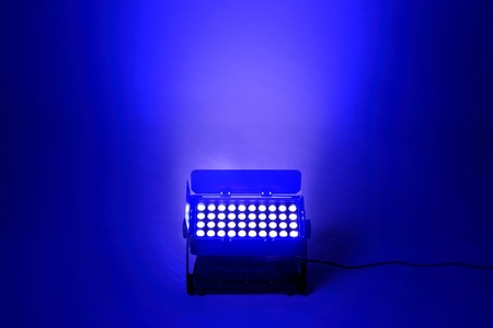 Image nº7 du produit FL600V-IP Algam Lighting - Projecteur Wash 15 X 40W IP65