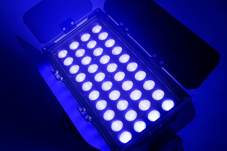 Image nº11 du produit FL600V-IP Algam Lighting - Projecteur Wash 15 X 40W IP65