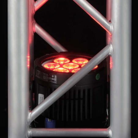 Image nº3 du produit Projecteur LED Cameo FLAT PRO 7 IP65 7 x 10 W RGBWA