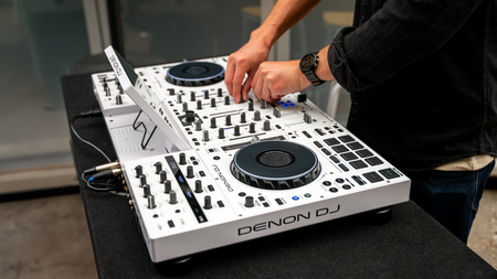 Image nº6 du produit PRIME4+ White Edition DenonDJ - Contrôleur autonome 4 voies Wifi bluetooth