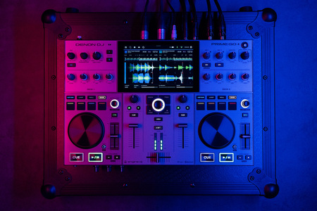 Image nº11 du produit PrimeGo+ DenonDJ - Contrôleur DJ autonome sur batterie