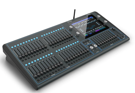 Image secondaire du produit Chamsys QuickQ30 console lumière DMX 4 univers