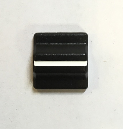 Image principale du produit Bouton de fader Akai type APC Mini