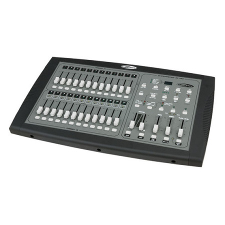 Image principale du produit Console d'éclairage Showtec Showmaster 24 DMX 24 canaux multifonctions