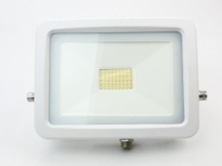 Image secondaire du produit Projecteur Led étanche blanc Beneito et faure SKY 40W blanc neutre 4000K 3600 lumens