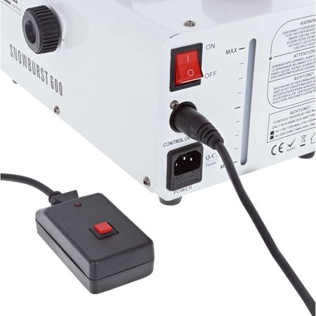 Image nº3 du produit Machine à Neige Power Lighting SNOWBURST 600 Télécomande sans fil